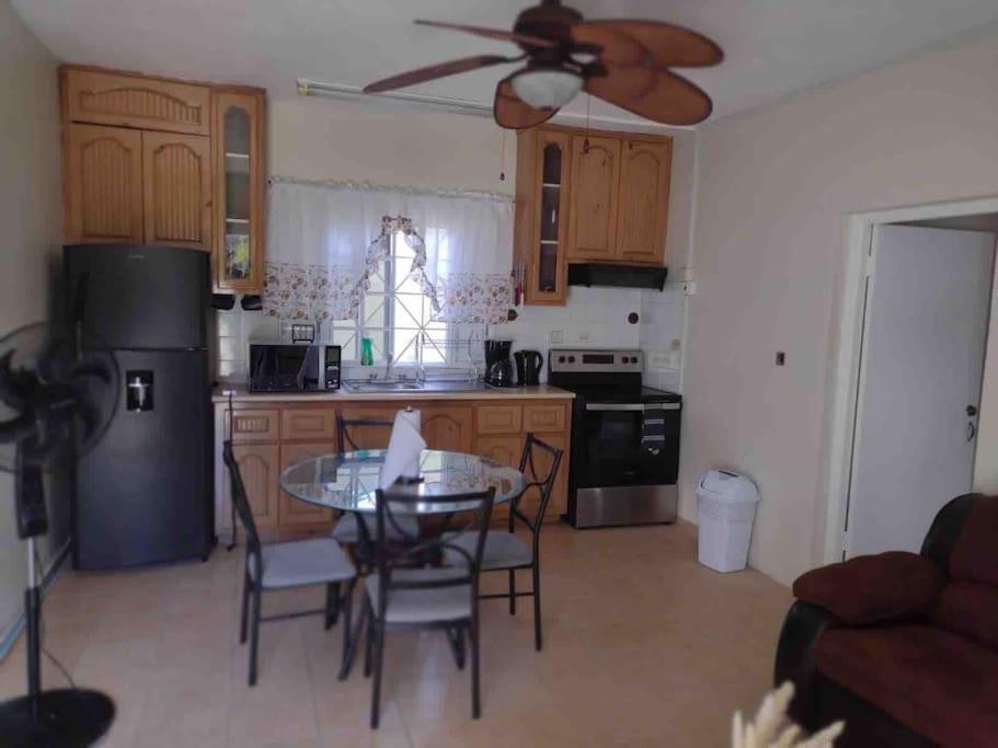 Club Caribbean Apartments Runaway Bay Esterno foto