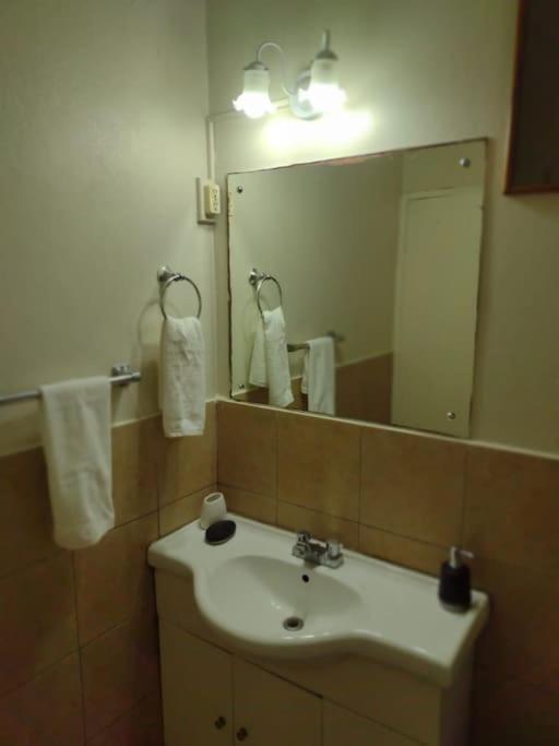 Club Caribbean Apartments Runaway Bay Esterno foto